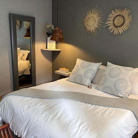 Luxury Upmarket Guesthouse 20 On 4Th Rustenburg Esterno foto