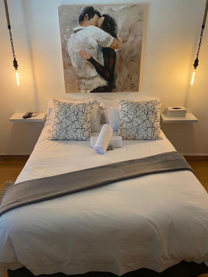 Luxury Upmarket Guesthouse 20 On 4Th Rustenburg Esterno foto