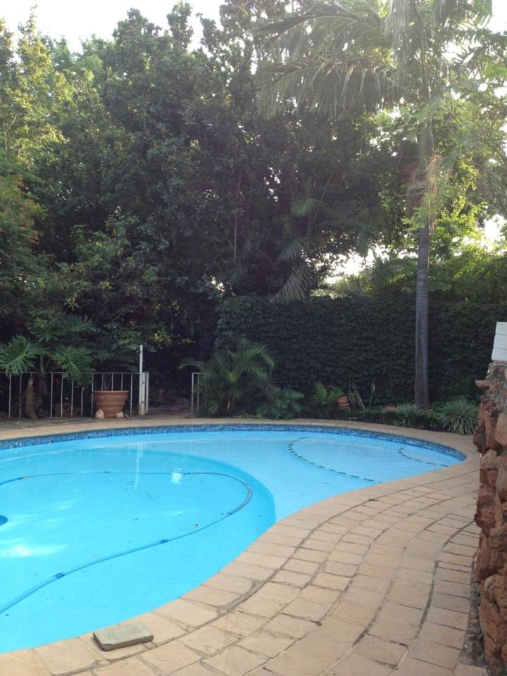 Luxury Upmarket Guesthouse 20 On 4Th Rustenburg Esterno foto