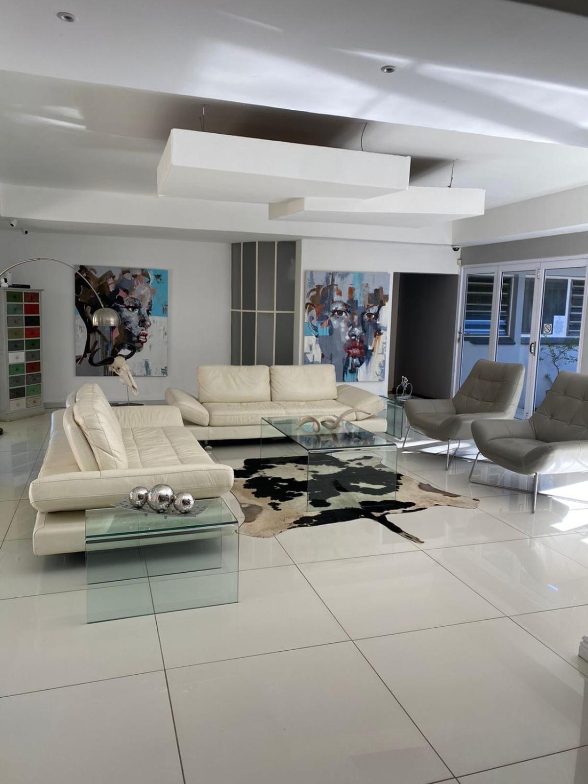 Luxury Upmarket Guesthouse 20 On 4Th Rustenburg Esterno foto