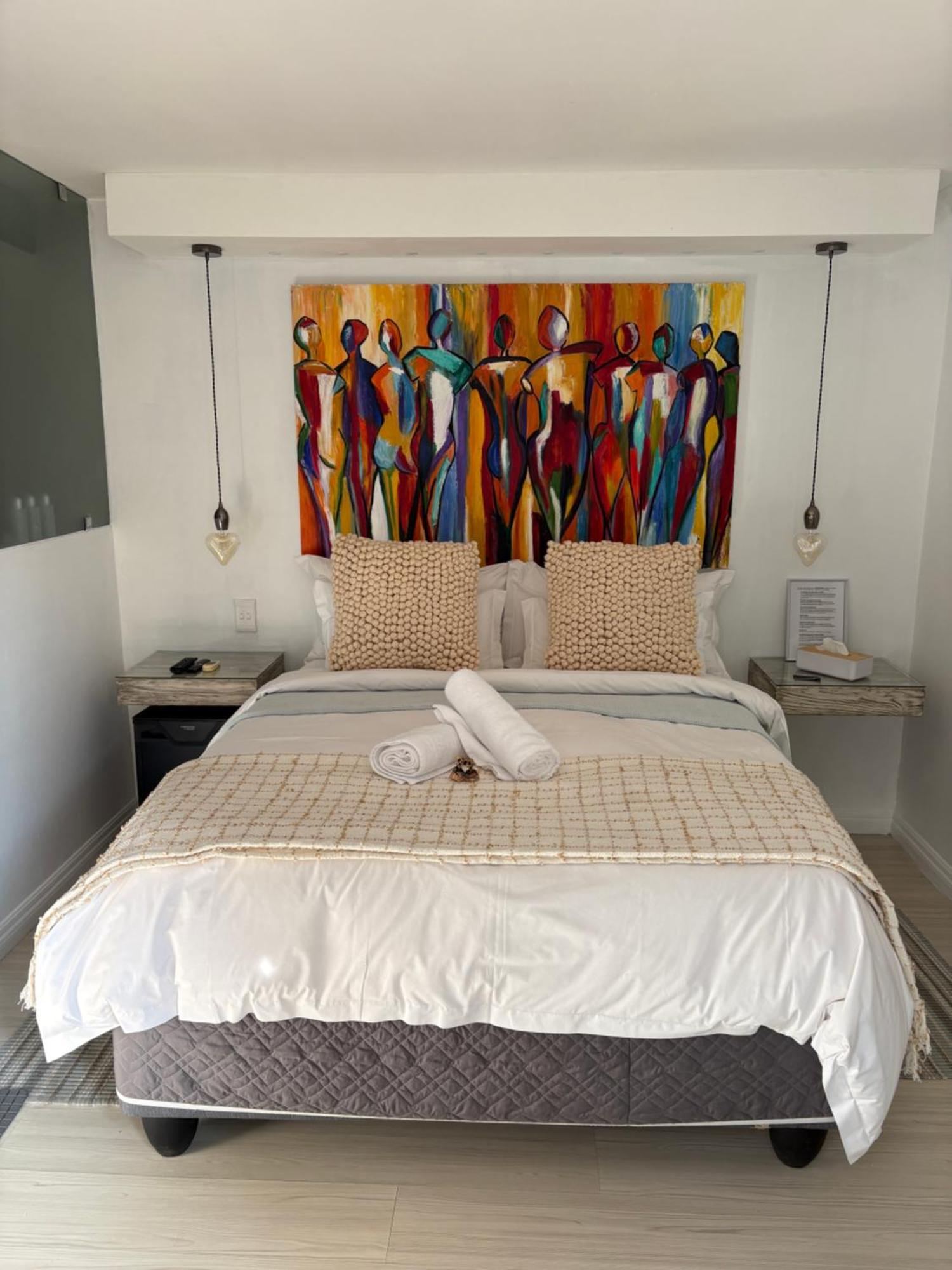Luxury Upmarket Guesthouse 20 On 4Th Rustenburg Esterno foto