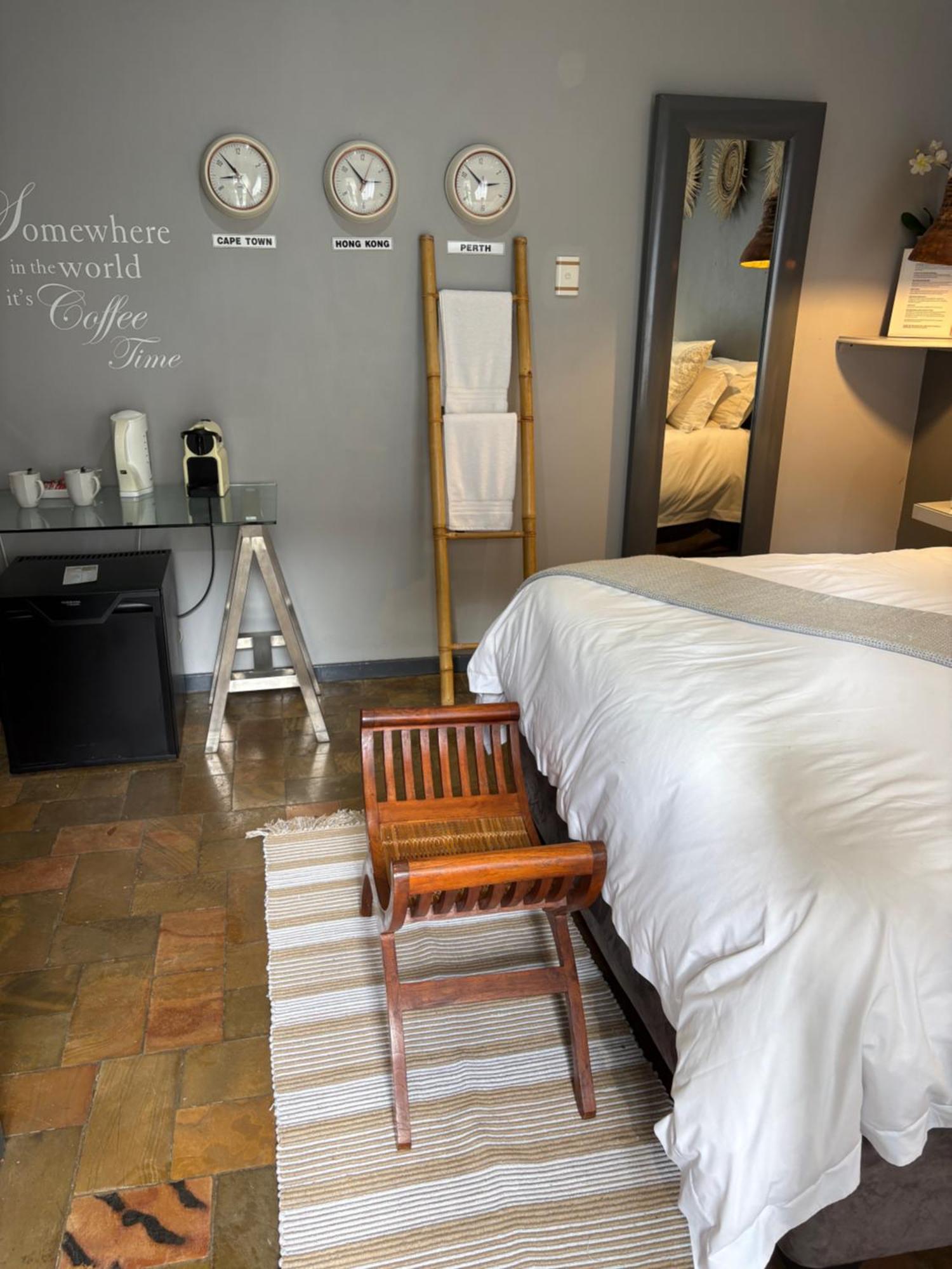 Luxury Upmarket Guesthouse 20 On 4Th Rustenburg Esterno foto
