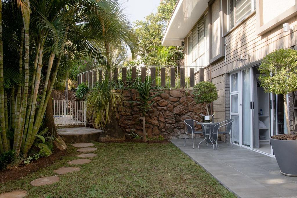 Luxury Upmarket Guesthouse 20 On 4Th Rustenburg Esterno foto