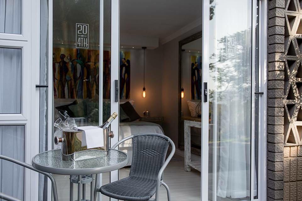 Luxury Upmarket Guesthouse 20 On 4Th Rustenburg Esterno foto